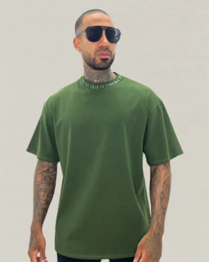 Camiseta Oversize "Turtleneck Relief"