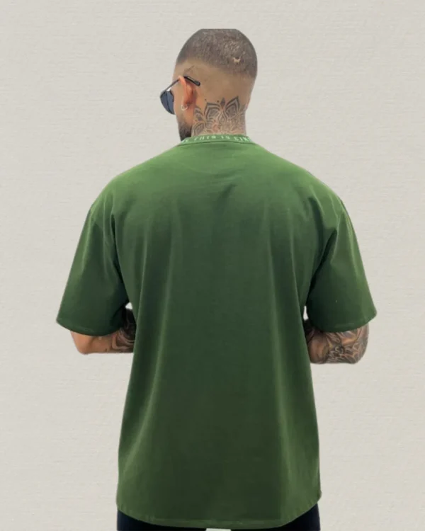 Camiseta Oversize "Turtleneck Relief"