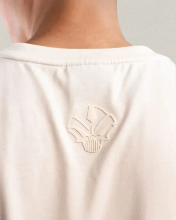 Camisilla Beige Curved Typo