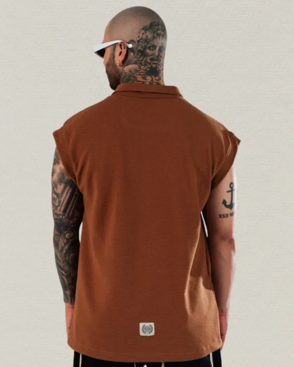 Camisilla tipo polo café