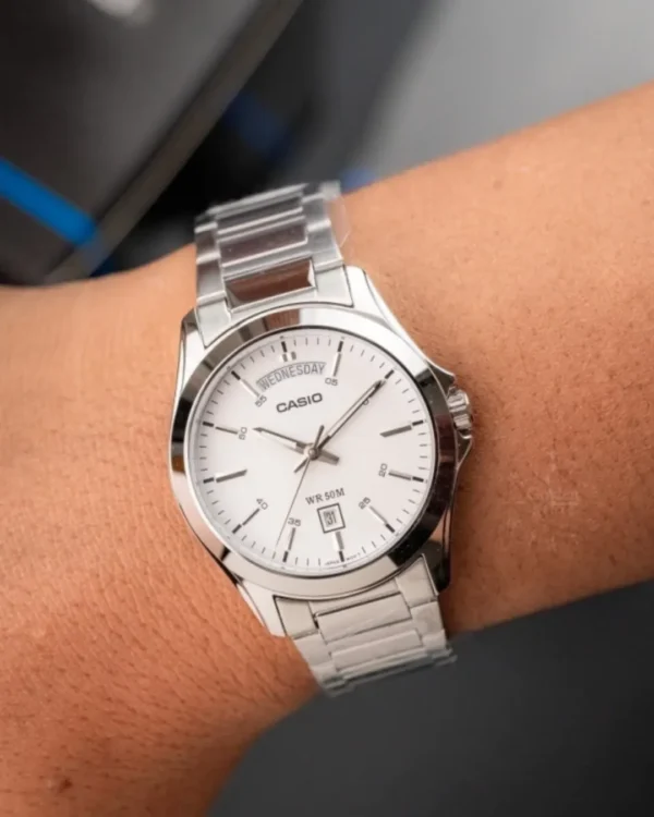 Reloj Casio Enticer MTP-1381D-7AV